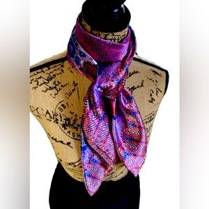 🌸 Beautiful pink and blue scarf, 40 x 42”. 🌺